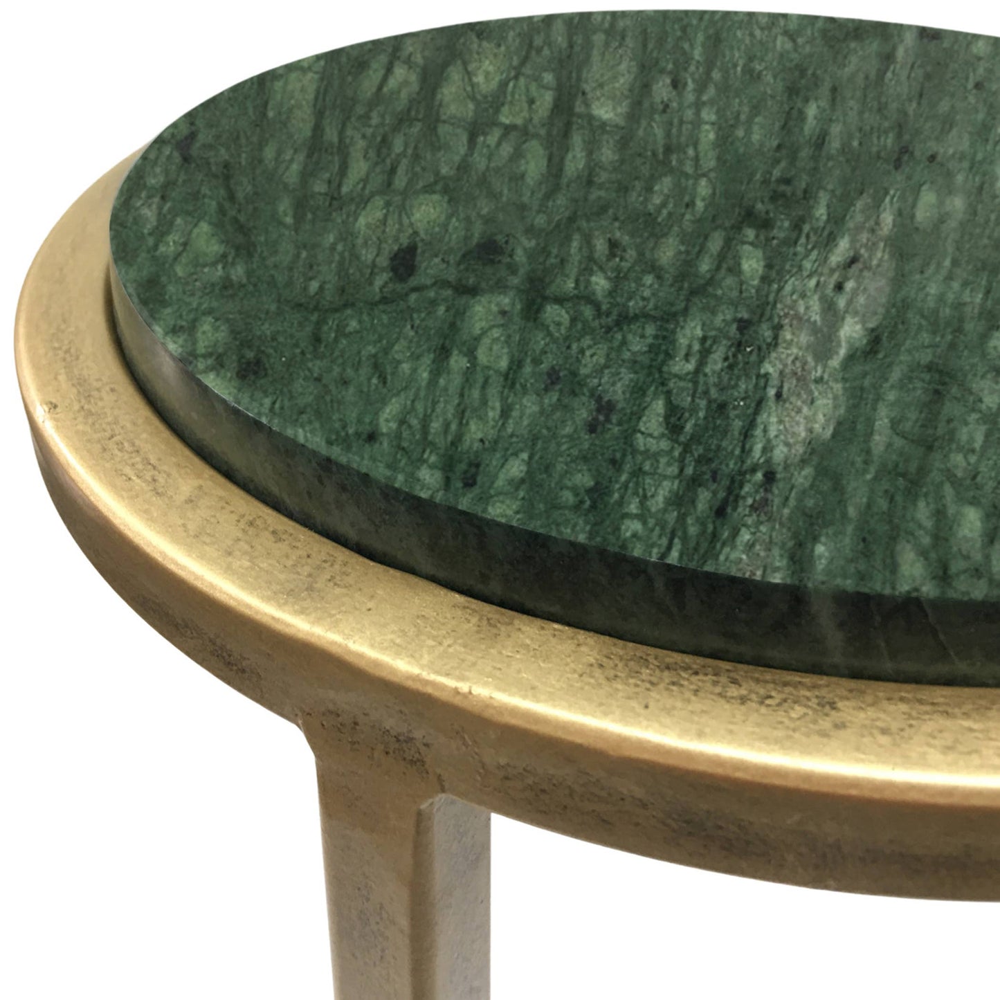 Emerald round on round Table