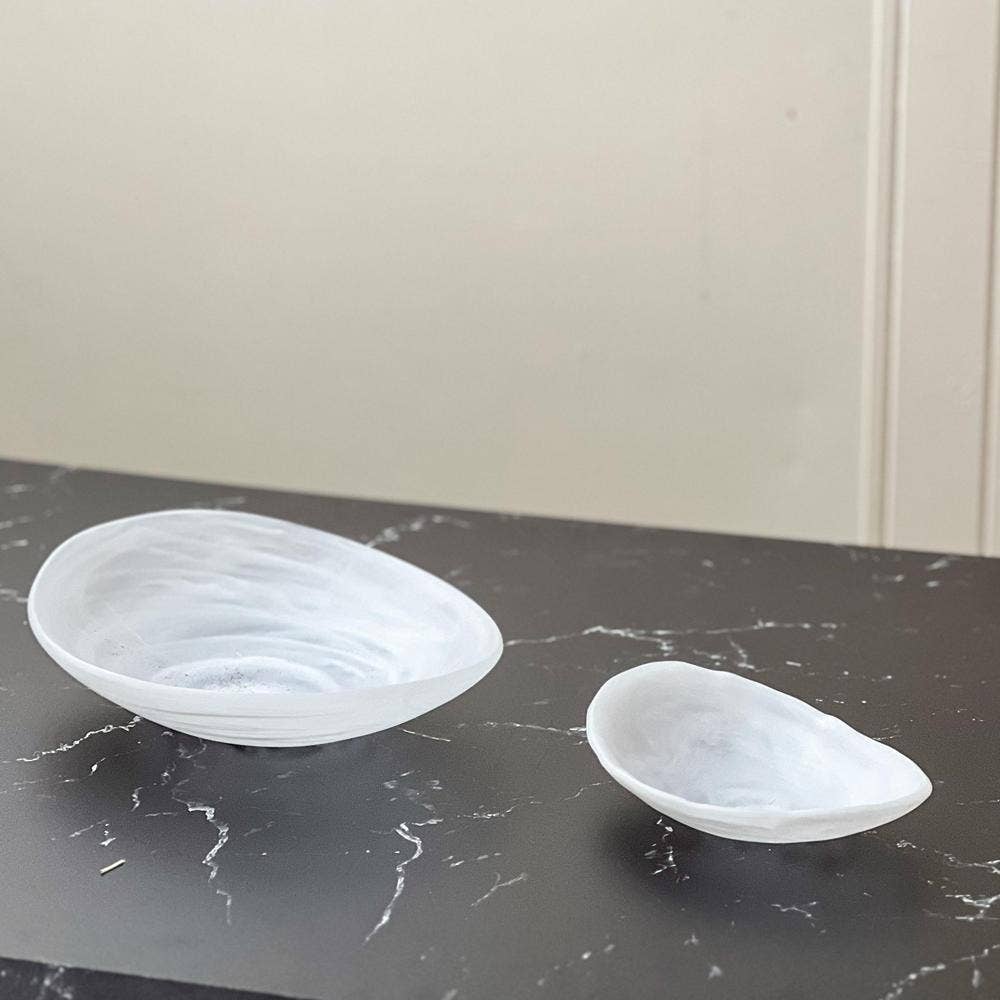 Resin Snow Drift Oval Serving Dish