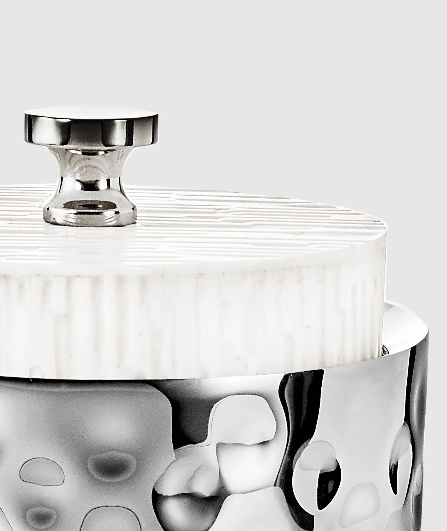 Glacier Ice Bucket w/White Resin