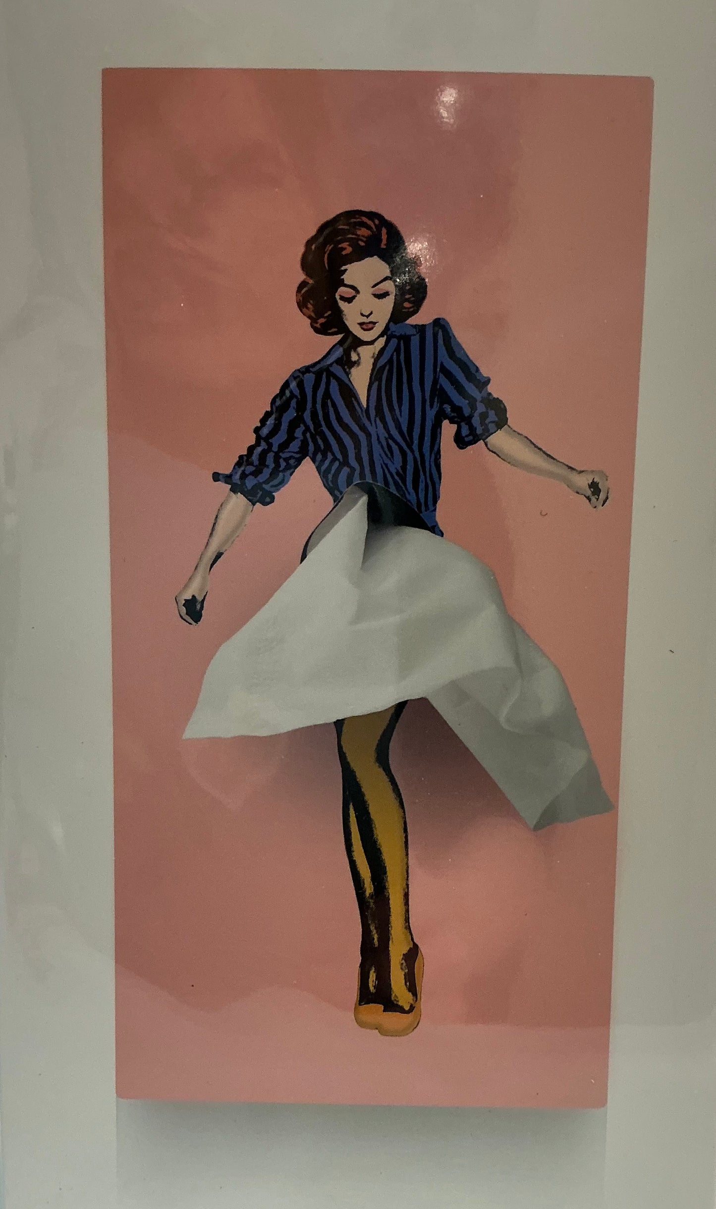 Flying Skirt Tissue Box (Assorted Colors)
