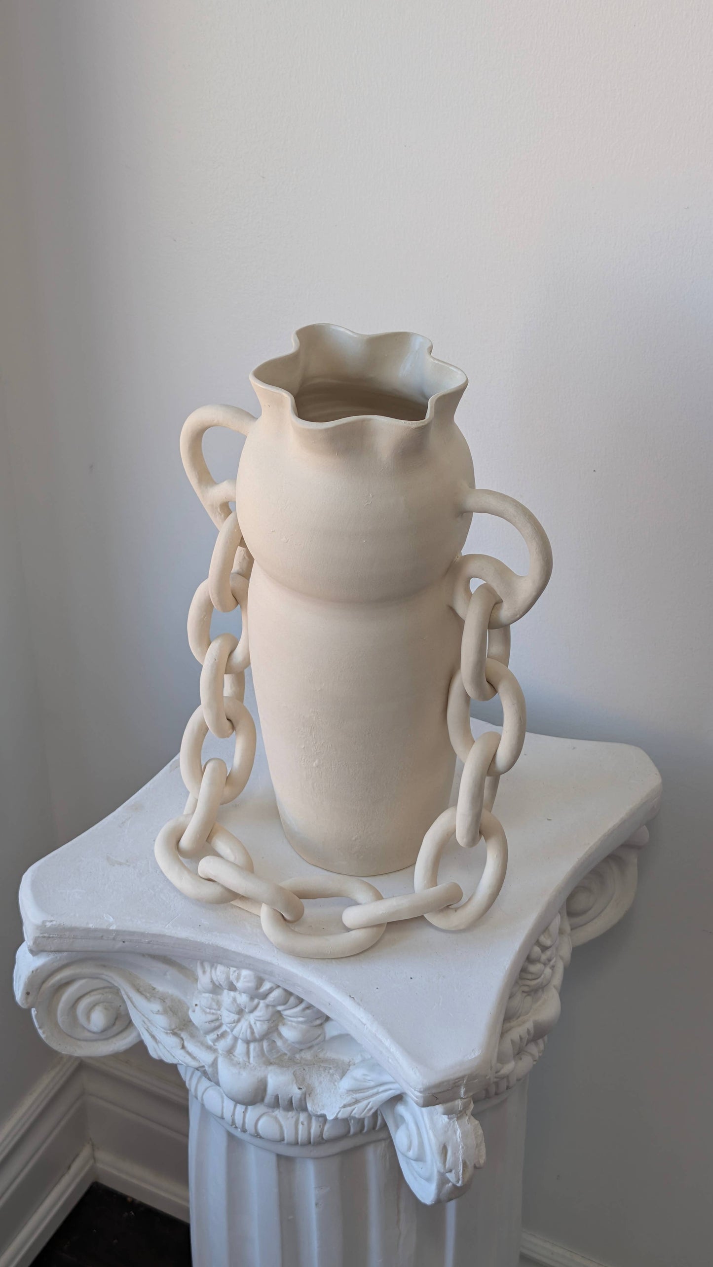 Handmade ceramic chain vase | White contemporary vase