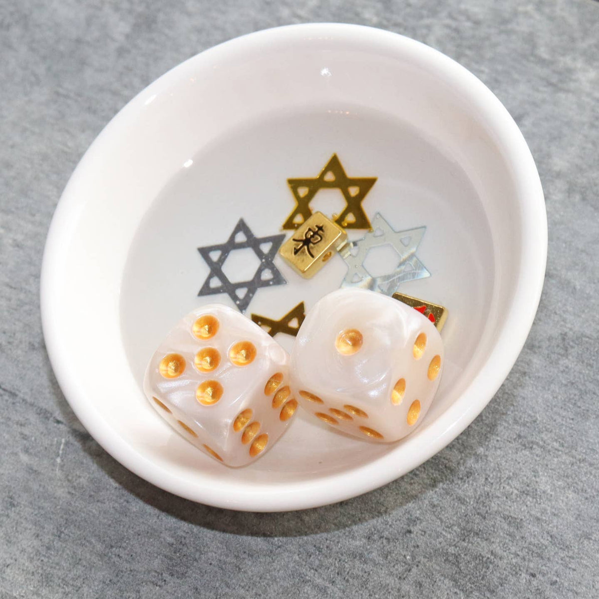 Mahjong Jewish Stars Round Ceramic Dish W/ Dice