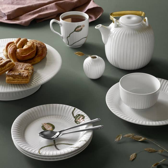 Kähler - Hammershøi - 11.8" Handmade Porcelain Cake Stand