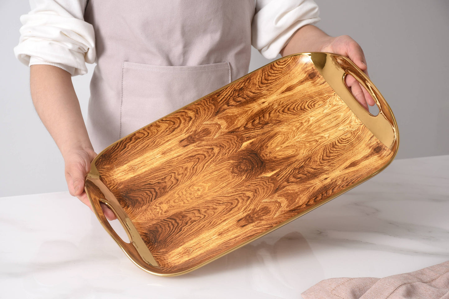 Serving Tray with Handles in Porcelain