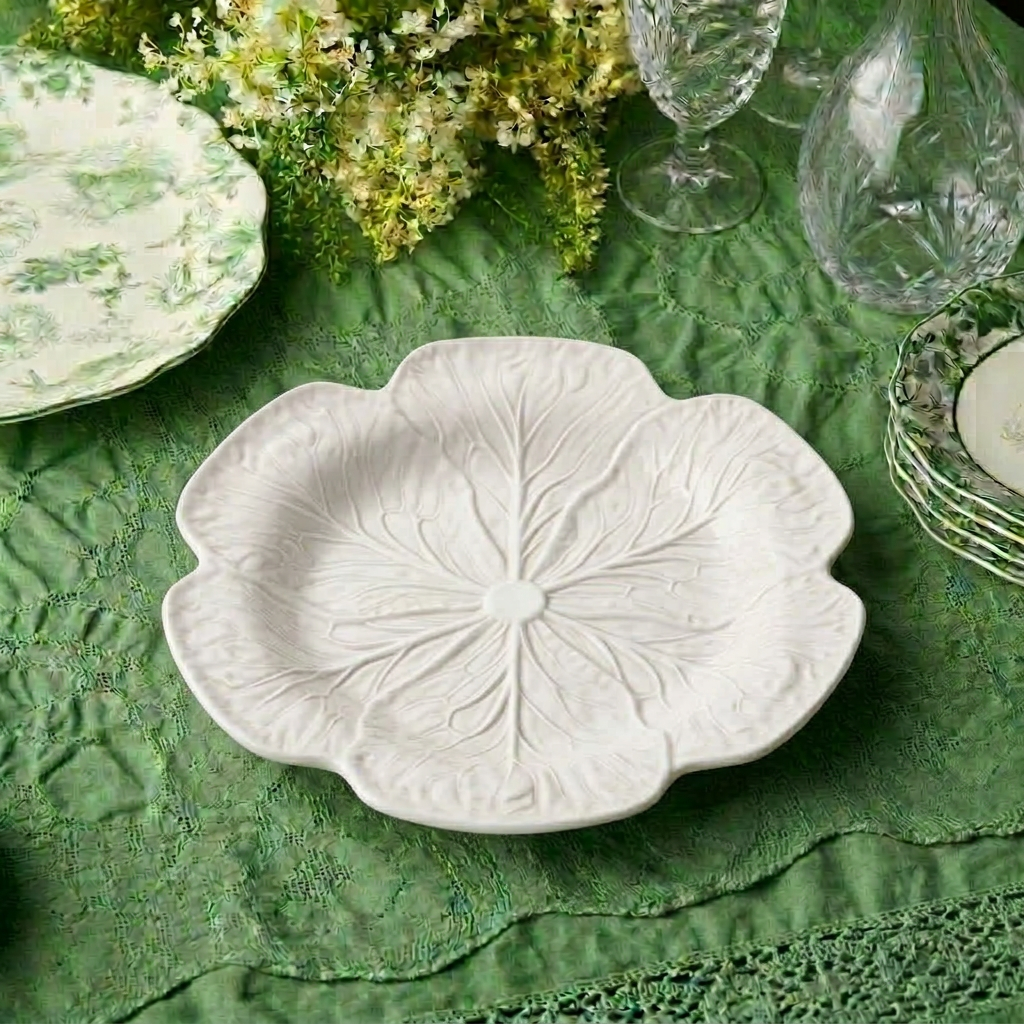 Le Jardin White Cabbage 3-D Round Platter 13 in