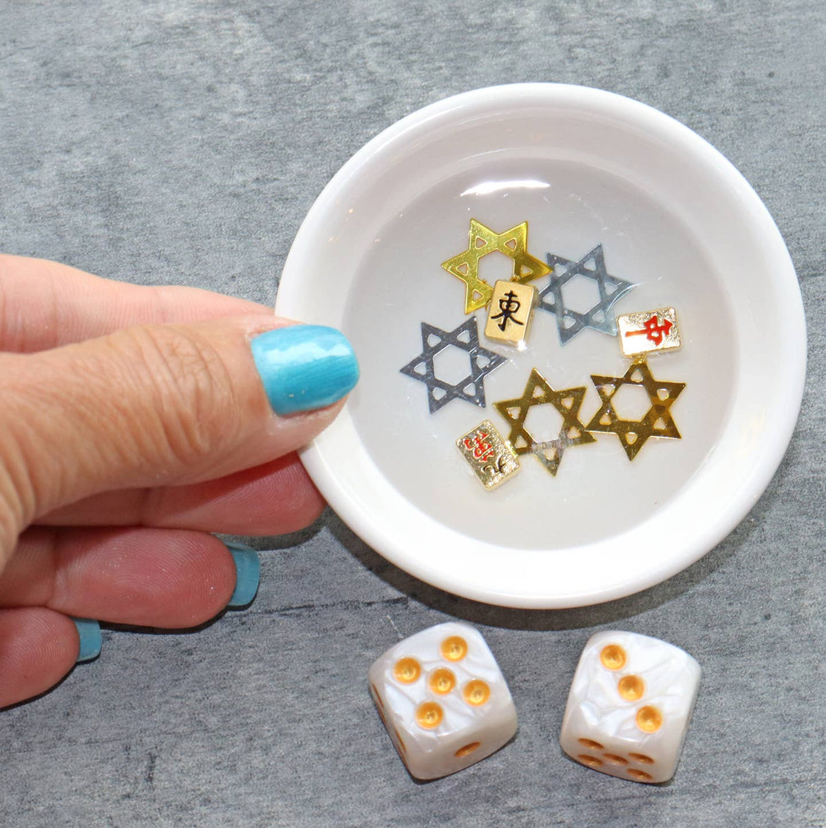 Mahjong Jewish Stars Round Ceramic Dish W/ Dice