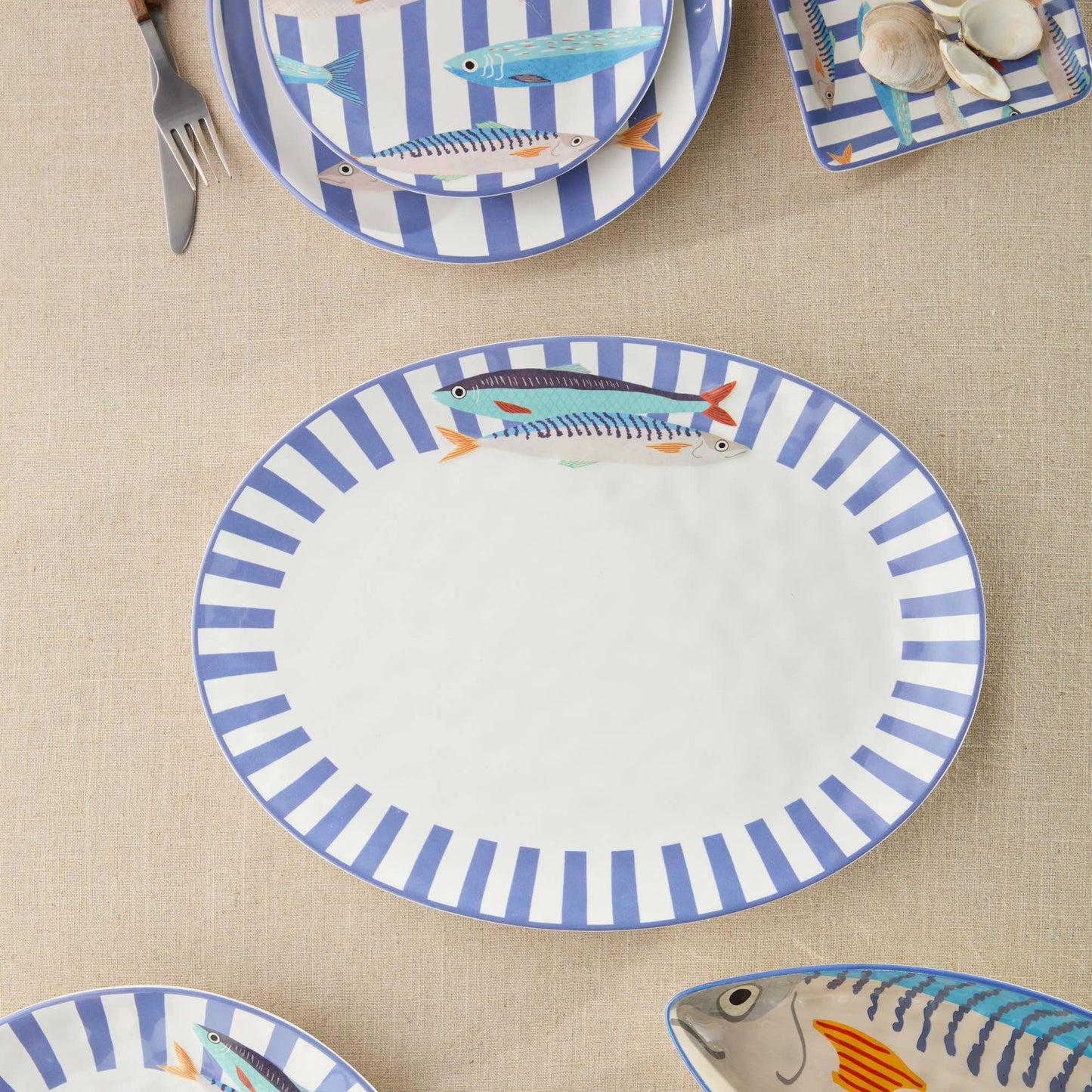 Something Fishy Oval Platter 16" x 12"