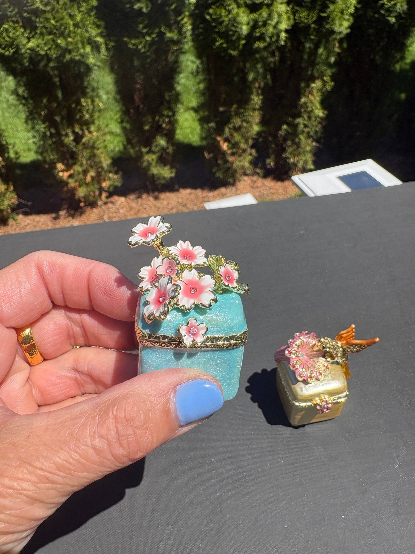 Crystal enamel trinket boxes- Gold or Light Blue