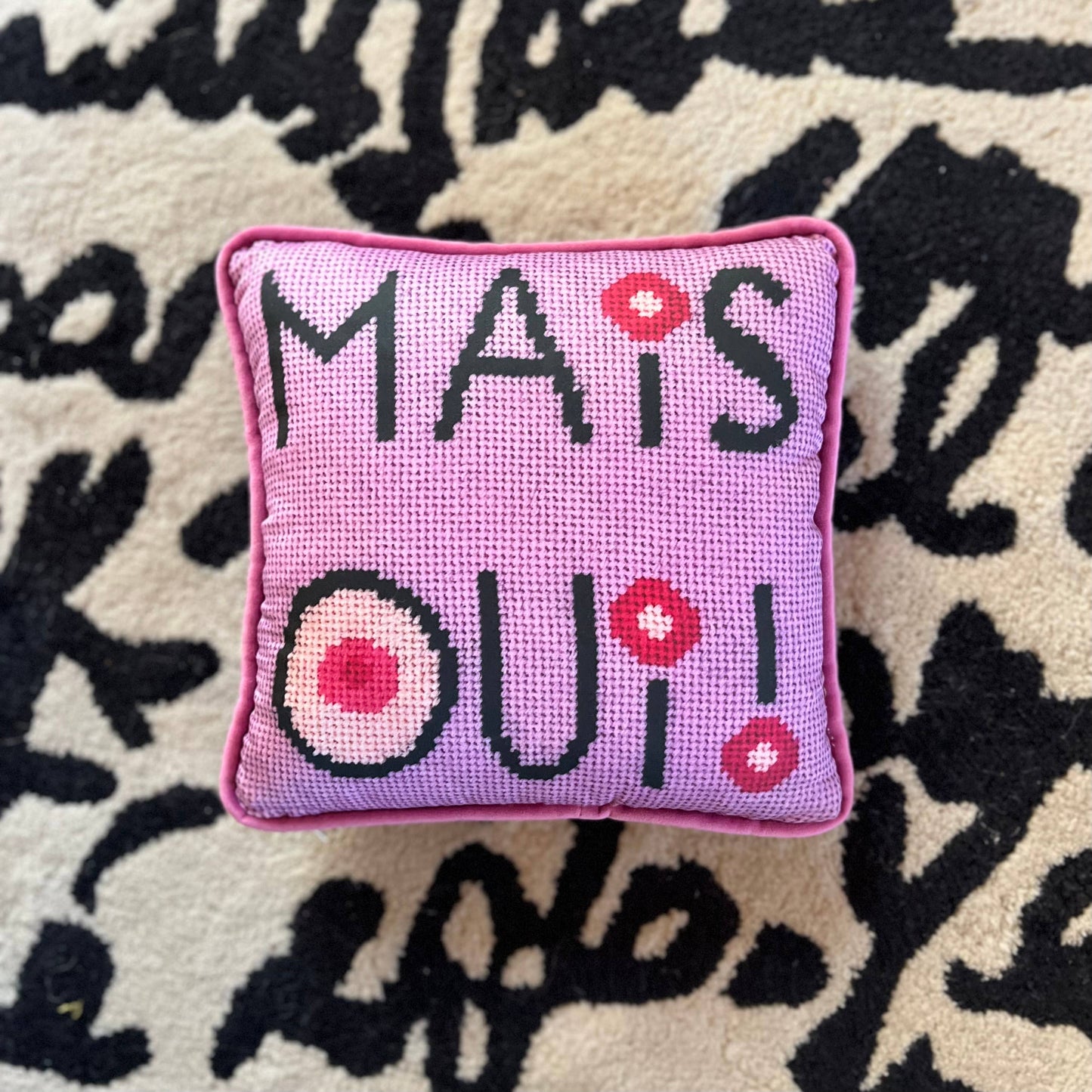 Organic cotton sateen "Mais Oui!" toss pillow