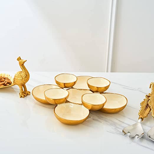 Cluster of 9 Round Serving Bowls Decorative Bowls Gold