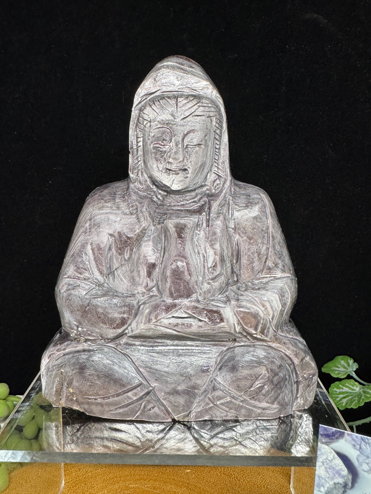 Rare Purple Mica Lepidolite Guan Yin carving G588