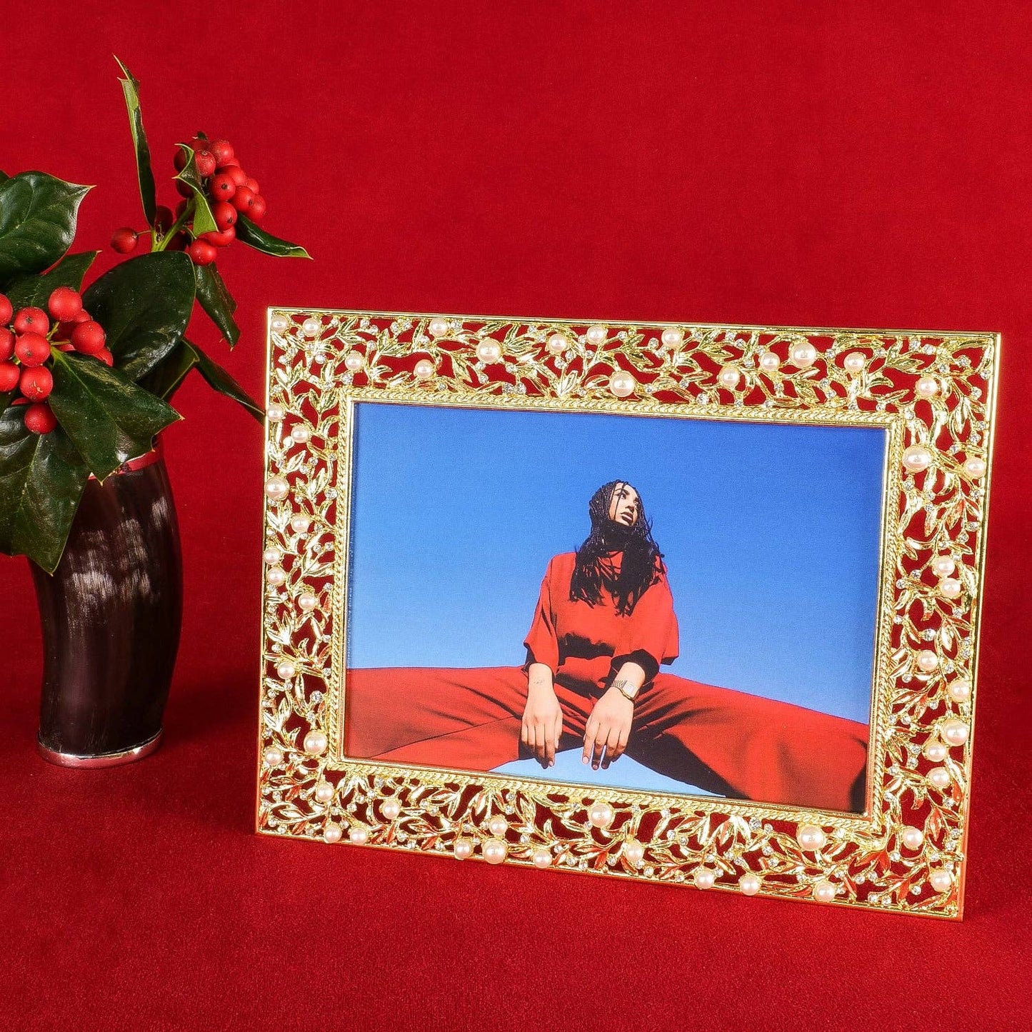 Gold Eleanor 5" x 7" Picture Frame