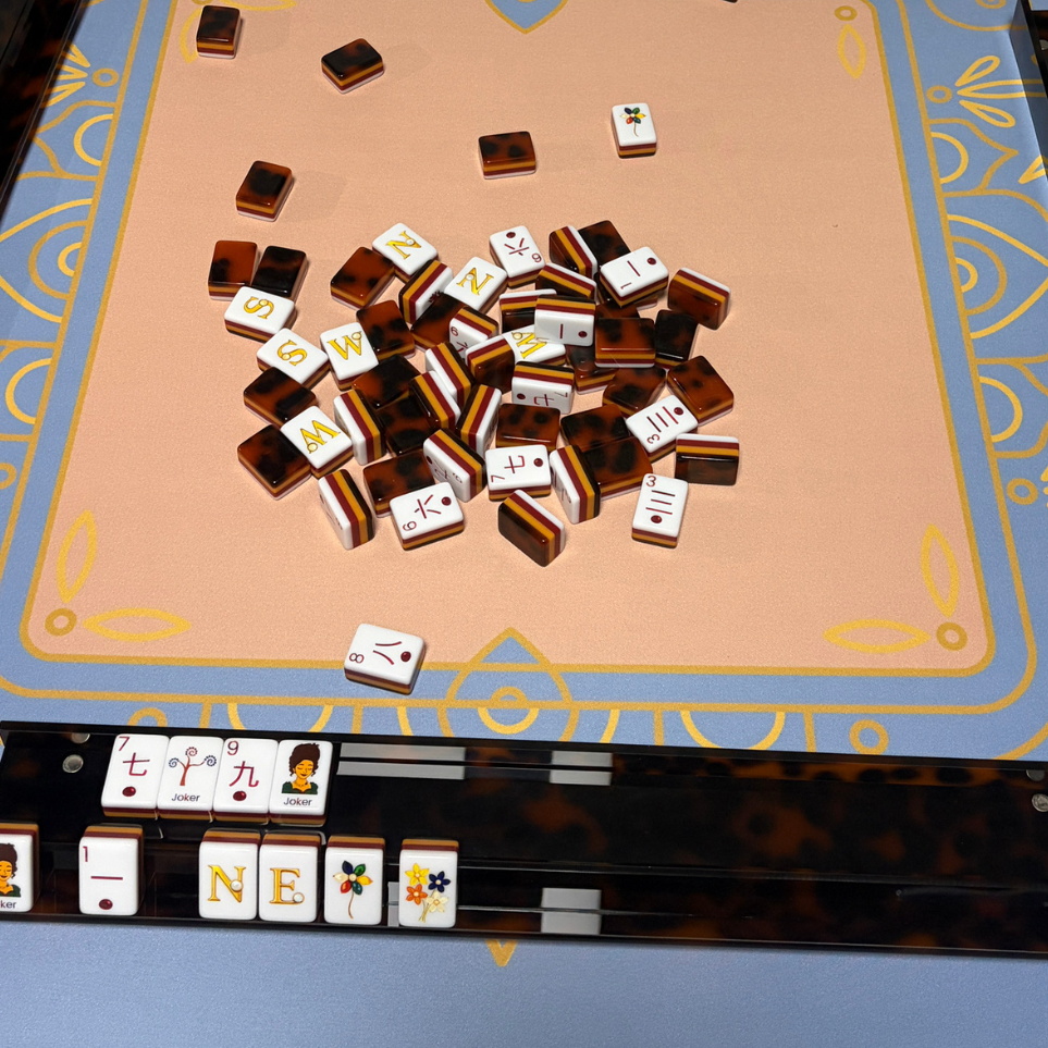 Luxury Handmade Tortoise Shell Acrylic Mahjong Racks and Pushers Set (4 Pieces)