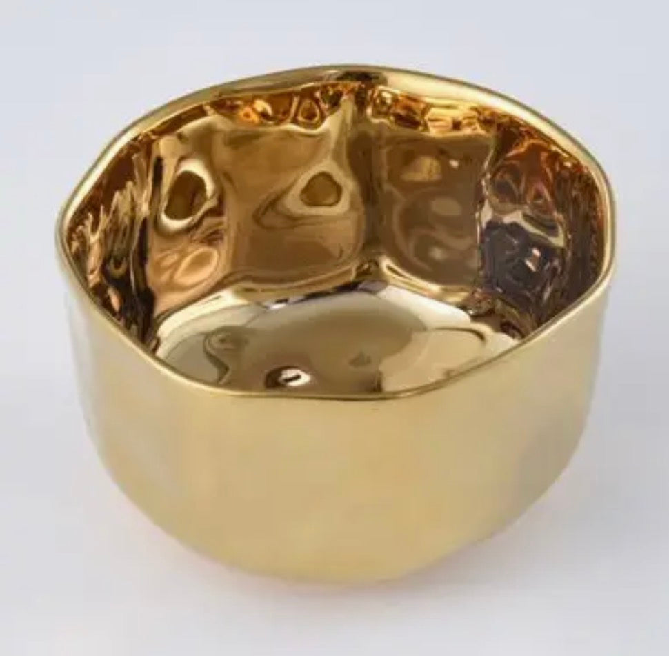 Small Gold Snack Bowl in Porcelain (Smooth Sides)