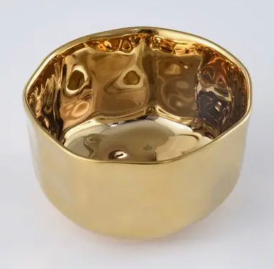 Small Gold Snack Bowl in Porcelain (Smooth Sides)
