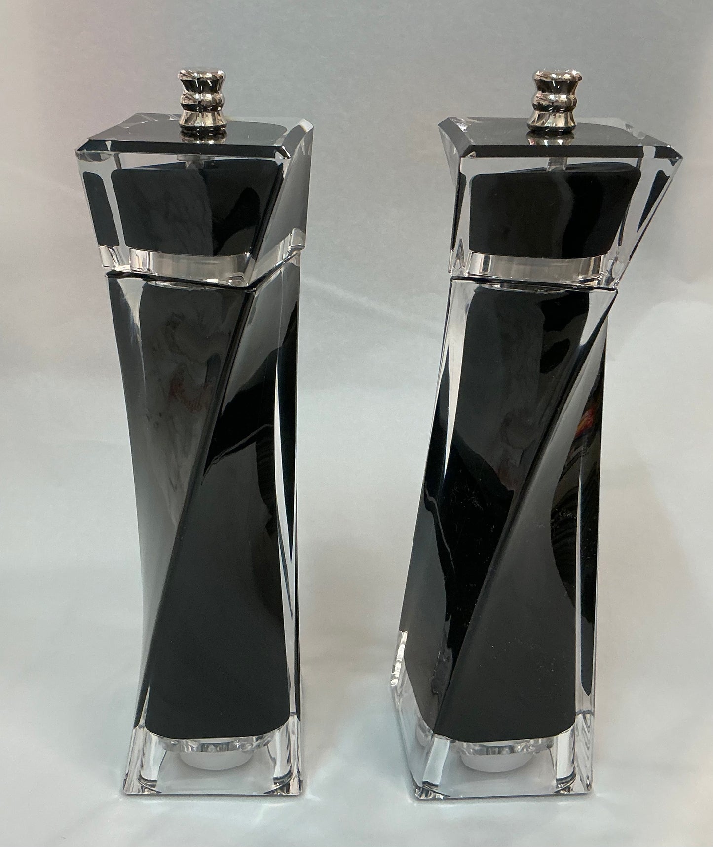 Acrylic Salt and Pepper Grinder Set (Black or White)