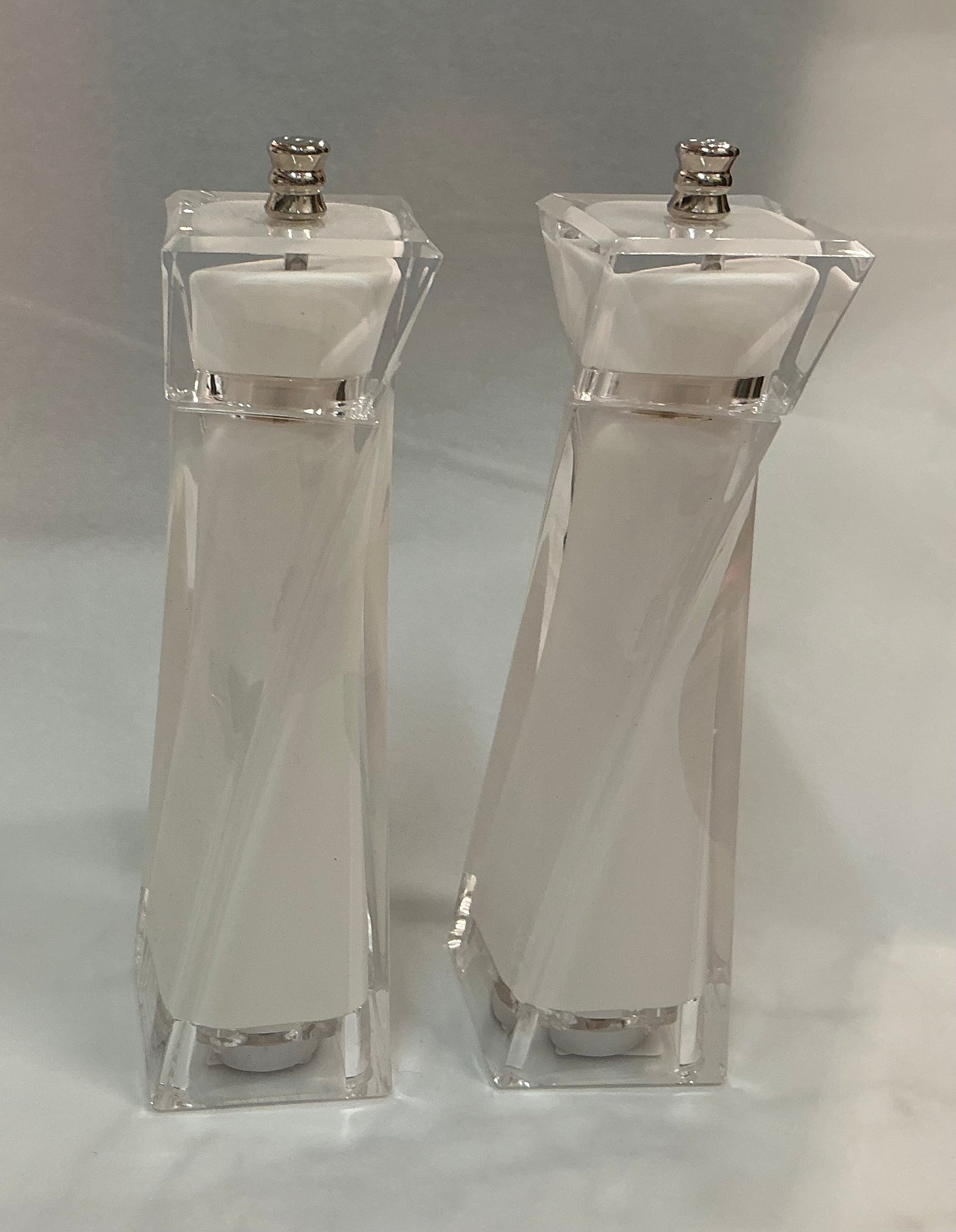 Acrylic Salt and Pepper Grinder Set (Black or White)