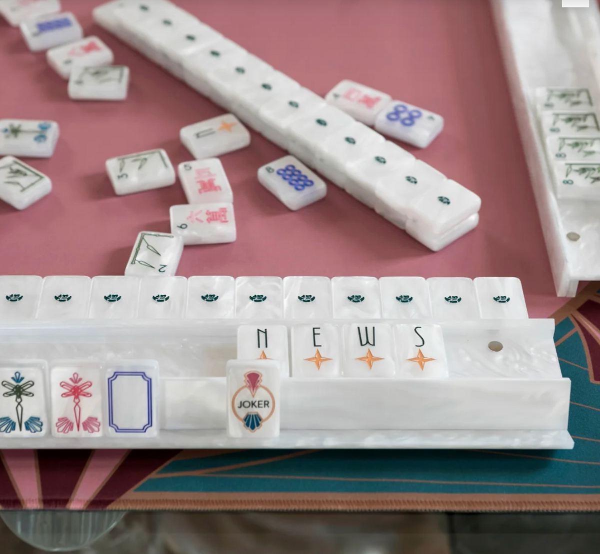 White Mother of Pearl Deco Mahjong Tiles
