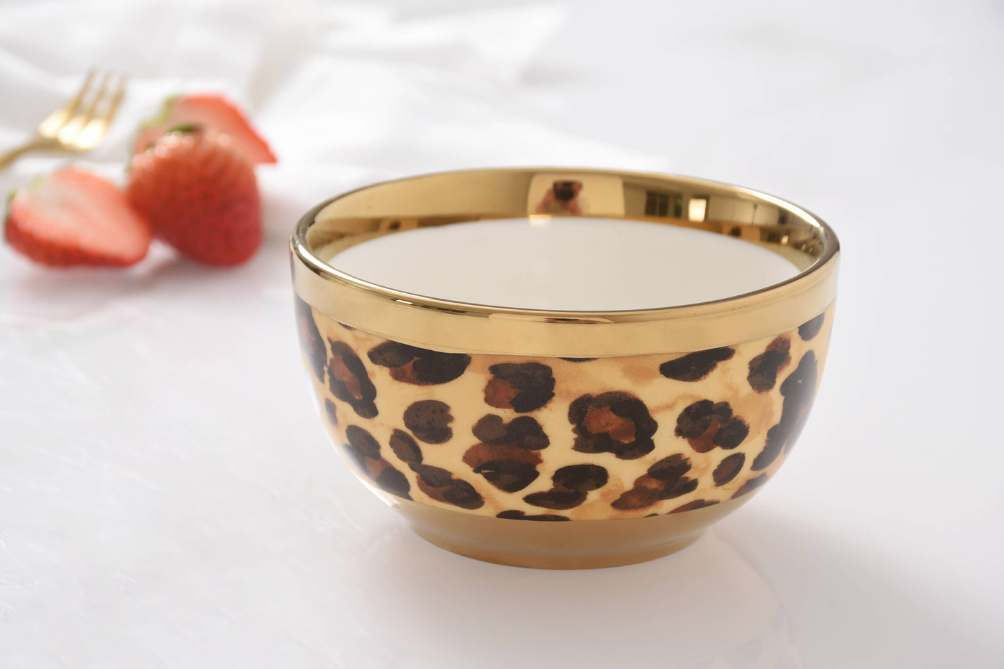 Leopard Snack Bowl in Porcelain