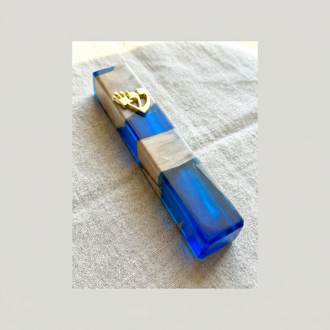 Modern Olive Wood & Dark Blue Resin Mezuzah – Hand-Poured