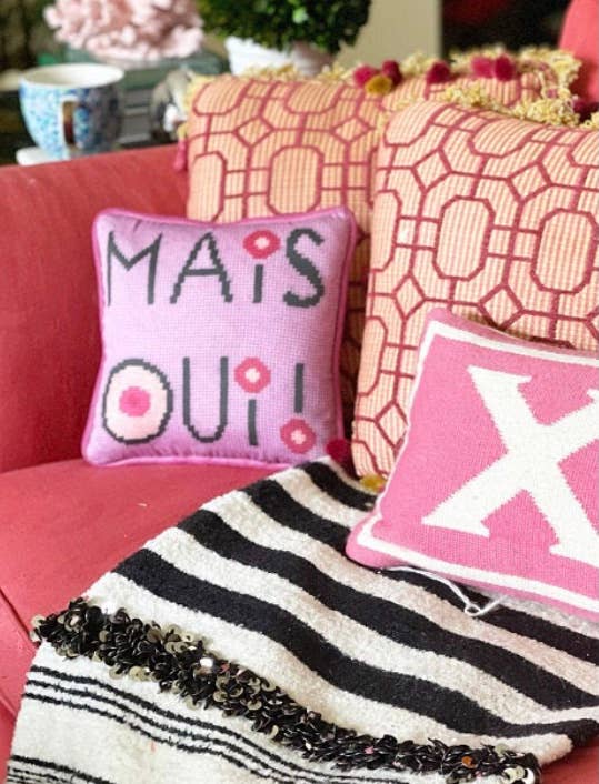 Organic cotton sateen "Mais Oui!" toss pillow