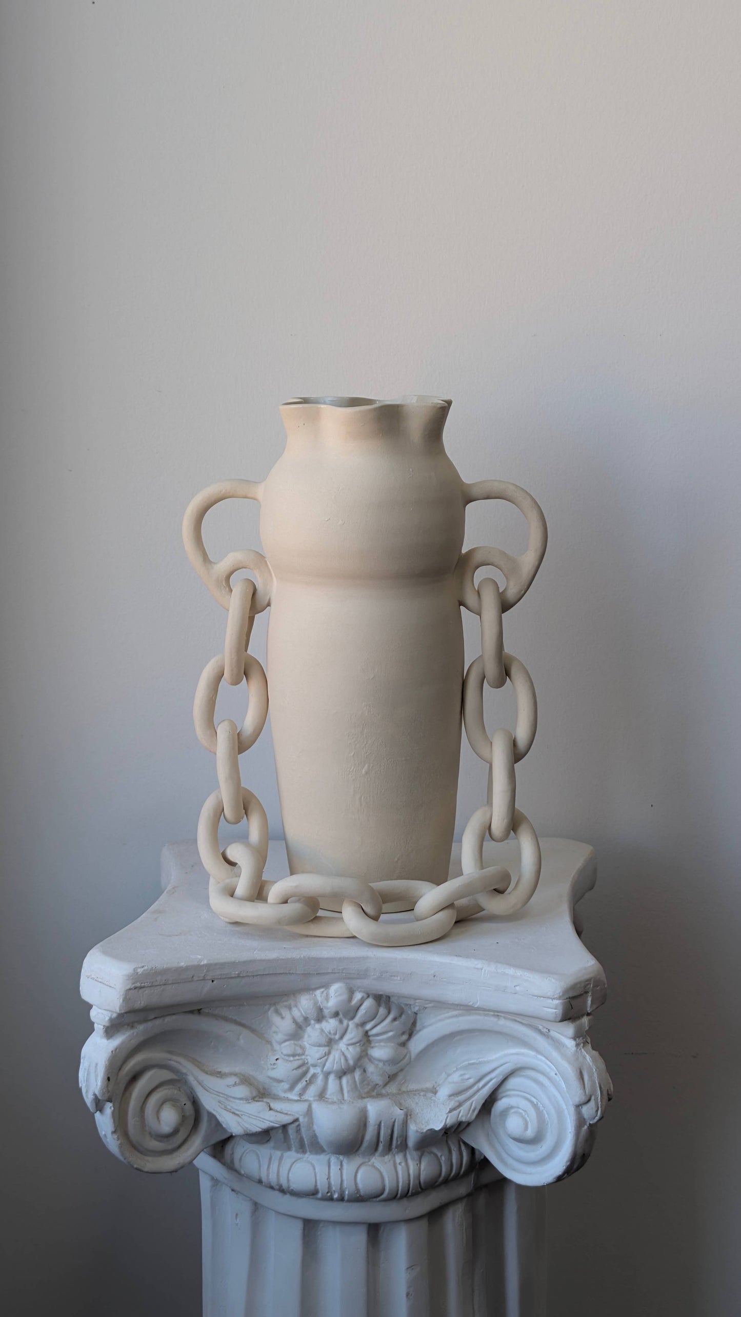 Handmade ceramic chain vase | White contemporary vase